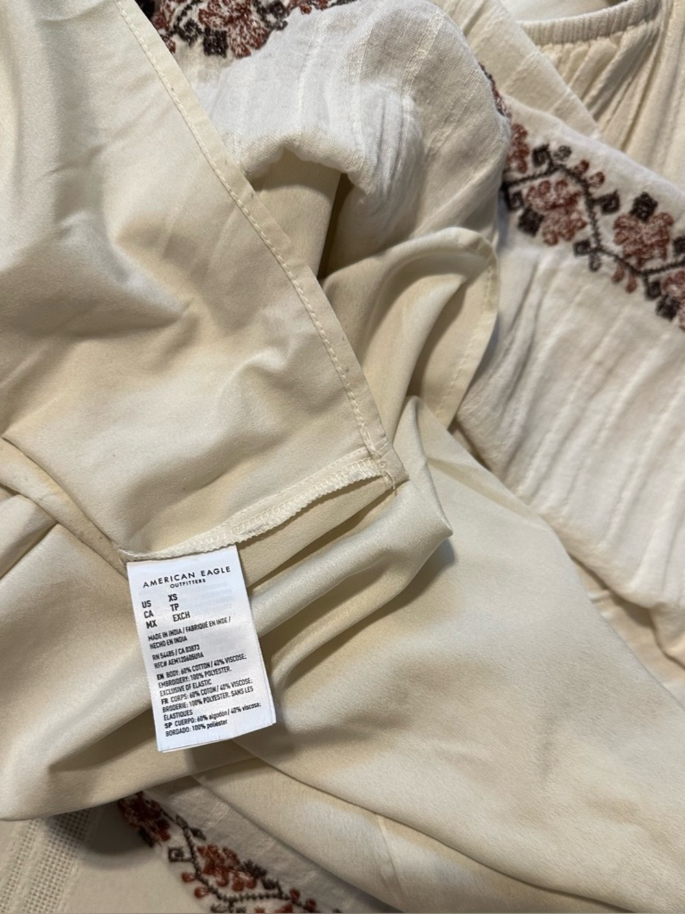 American Eagle Outfitters Cream Maxi Dress with Mauve Floral Trim - Picture 14 of 16